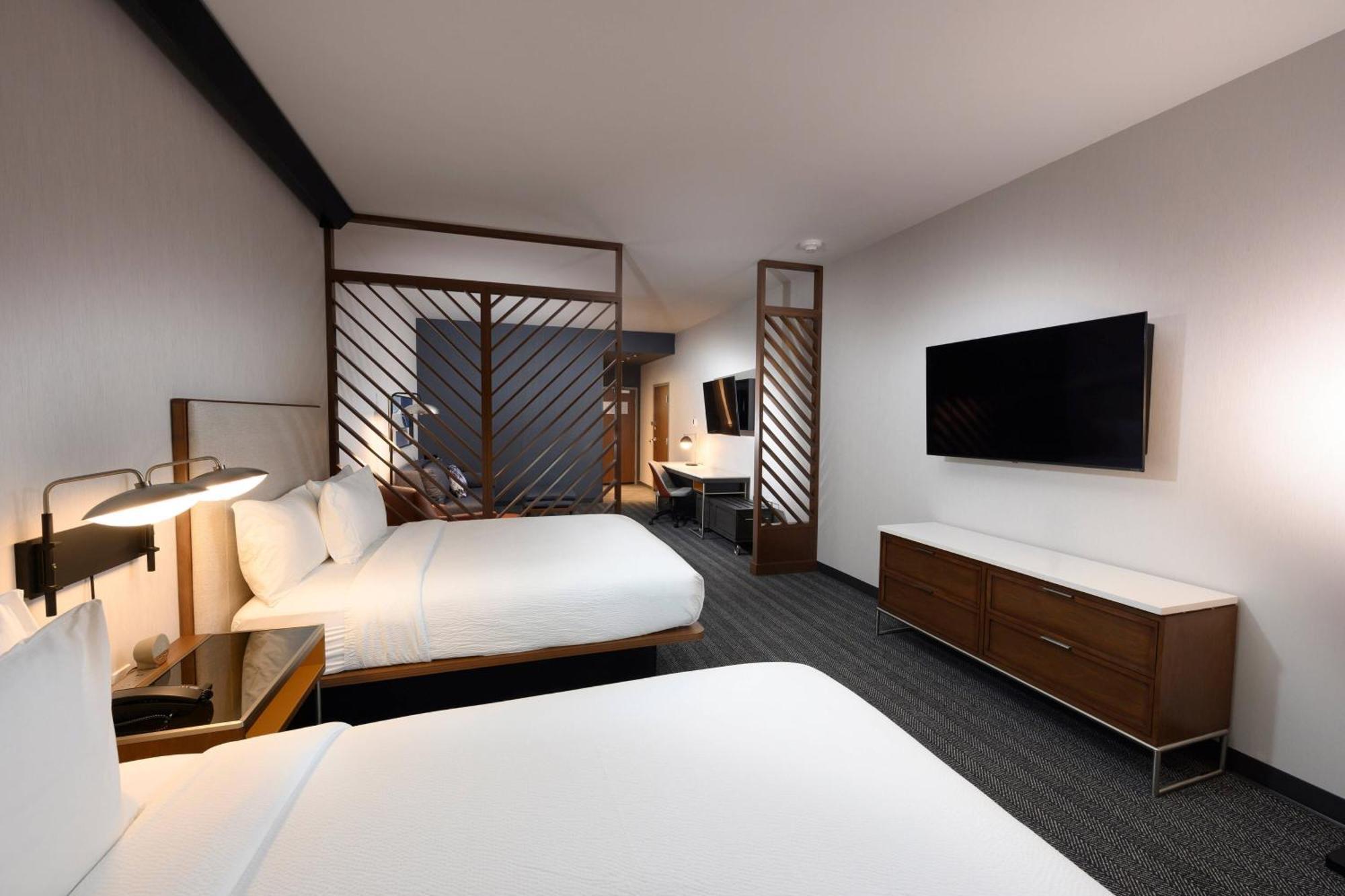 בלנטיין Courtyard By Marriott Charlotte Waverly מראה חיצוני תמונה